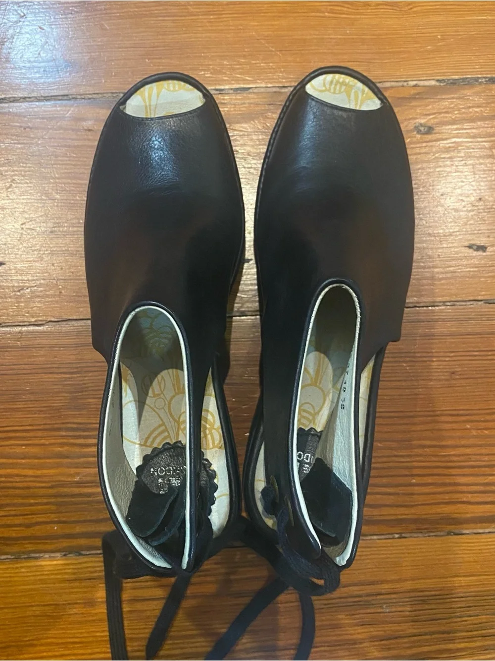 Fly London YUZU Black Leather Peep-Toe Wedge Sandals with Back Tie, EU 37. - Picture 9 of 11